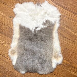 #0661 rabbit pelt